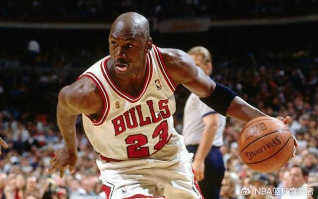 开云官网首页-30岁前拿20000分有多难？翻遍NBA历史75年，只有五人做到|乔丹|张伯伦|科比·布莱恩特|威尔特-张伯伦|迈克尔·乔丹_新浪体育_新浪新闻