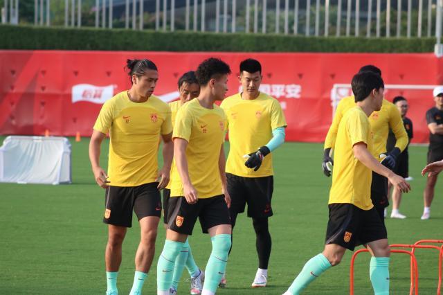 开云首页体验-张玉宁林良铭冲刺11.16曼谷战 伤情各异前景待定